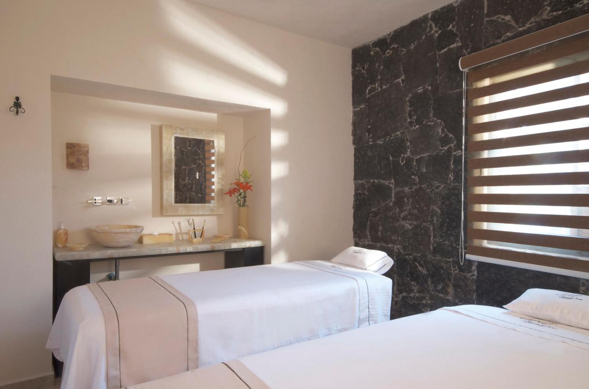 Hacienda Jurica By Brisas Hotel Queretaro Ngoại thất bức ảnh Spa at the Four Seasons Hotel, Madrid