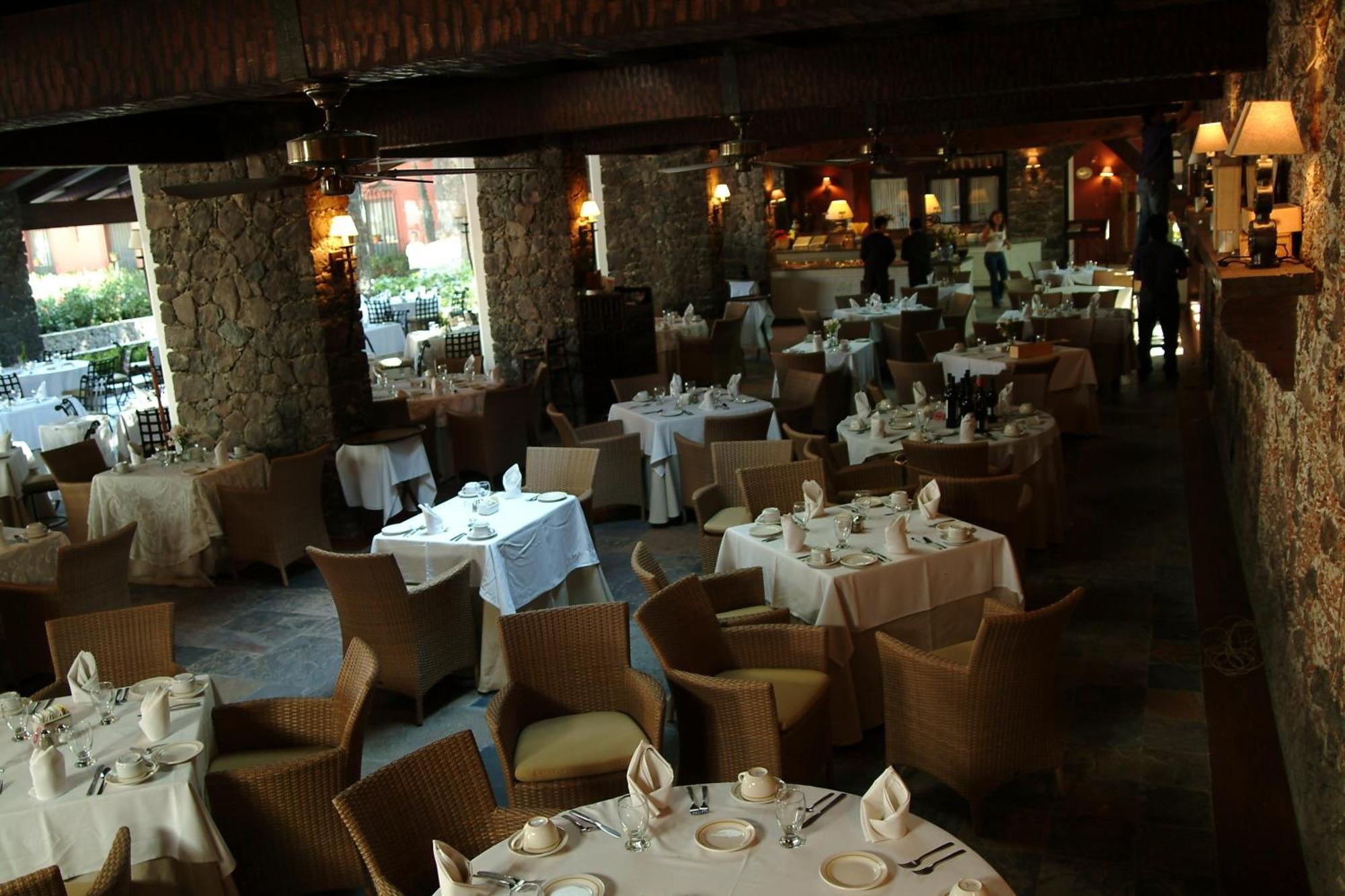 Hacienda Jurica By Brisas Hotel Queretaro Ngoại thất bức ảnh Interior of the restaurant
